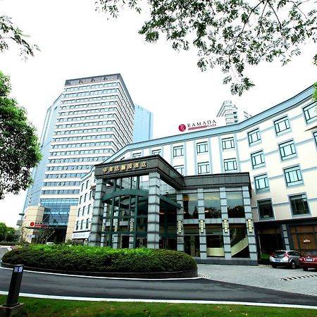 Ramada Plaza By Wyndham Shanghai Caohejing Hotel ภายนอก รูปภาพ