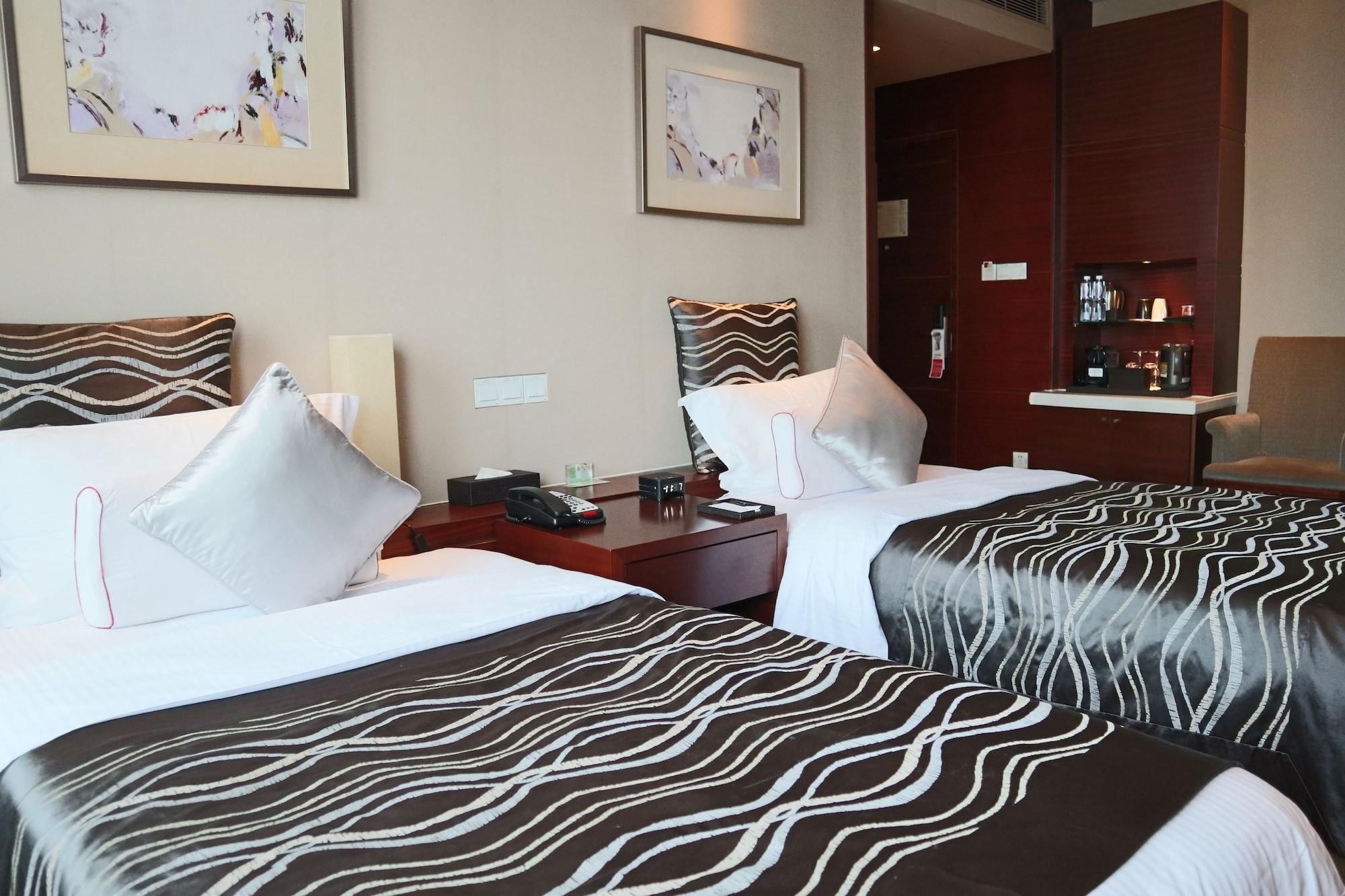 Ramada Plaza By Wyndham Shanghai Caohejing Hotel ภายนอก รูปภาพ